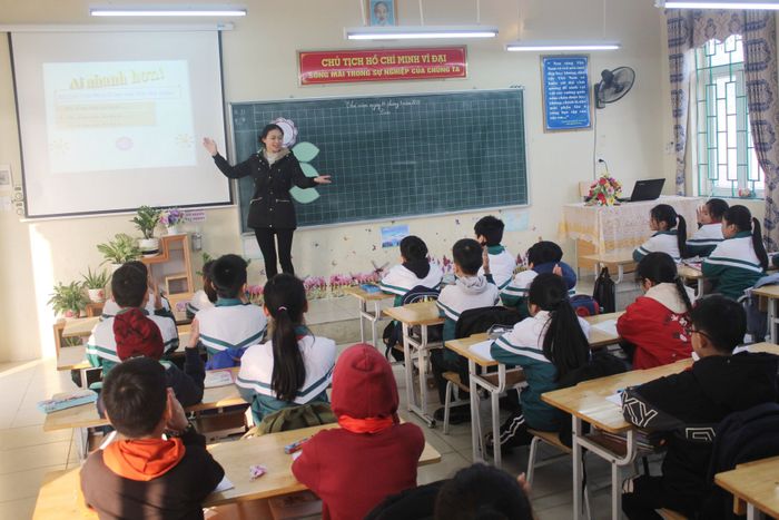 Trường Tiểu học Phượng Cách - hình ảnh 1