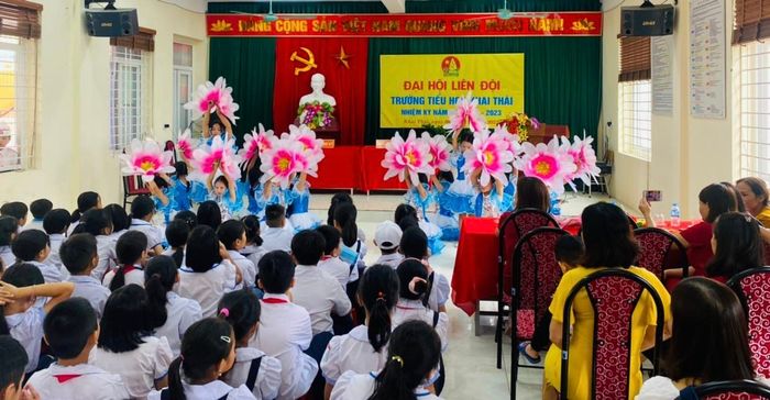 Hình ảnh Trường Tiểu học Khai Thái - Giờ học sáng tạo đầy hứng khởi
