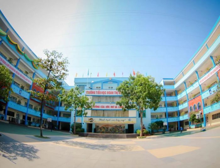 Khuôn viên xanh - hiện đại tại cơ sở Mỹ Đình 2 của Trường Đoàn Thị Điểm