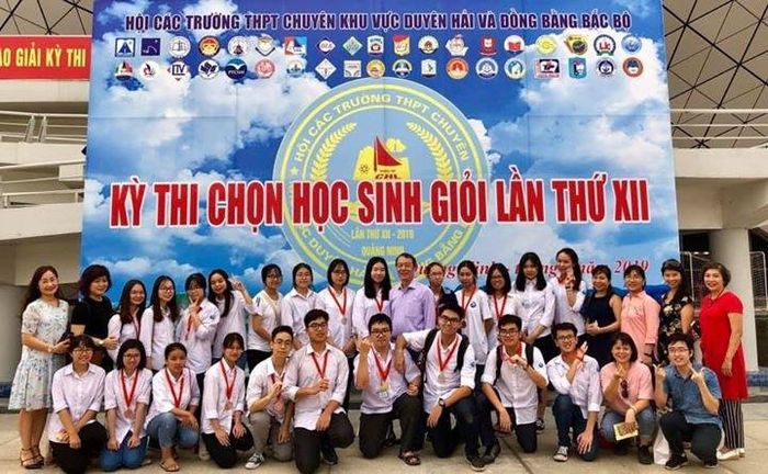 THPT Chuyên Ngoại ngữ hình ảnh 3