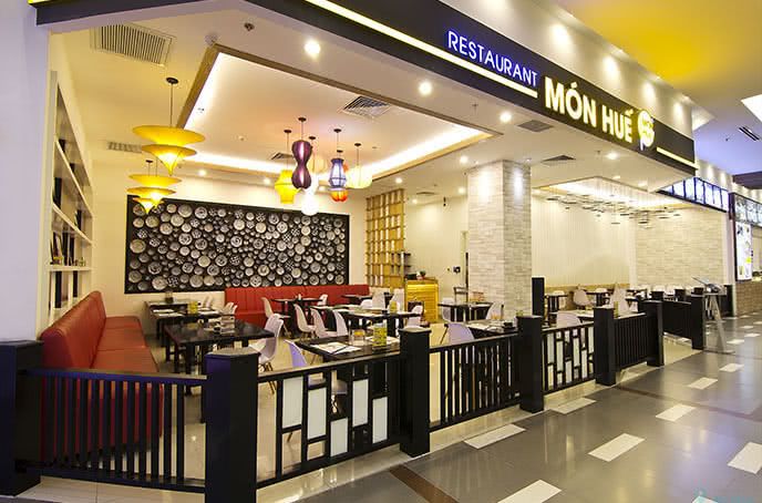Không gian ấm cúng với những món Huế đặc sắc tại Nhà hàng Món Huế