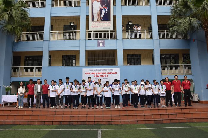 Trường THPT Lý Thái Tổ ảnh 3 - Nơi khơi dậy đam mê học hỏi và sáng tạo.
