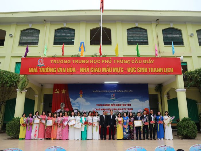 Trường THCS & THPT Lương Thế Vinh ảnh 3