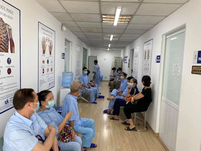 Hình ảnh hệ thống máy móc hiện đại tại phòng khám Đức Phúc