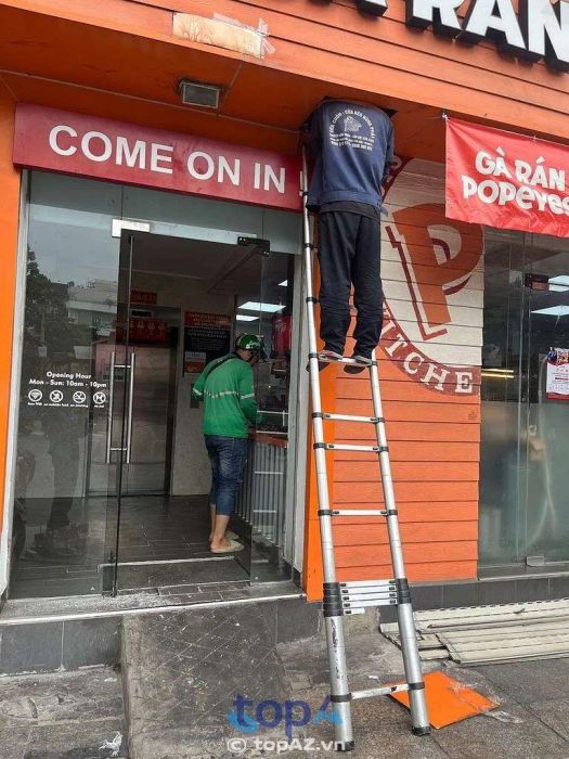 Trung Tâm Sửa Chữa Cửa Cuốn Bình Tân - Uy tín được kiểm chứng bởi 5000+ khách hàng