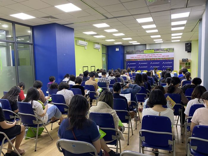 Trung Tâm Summit Education Services - Hình ảnh lớp học chất lượng cao