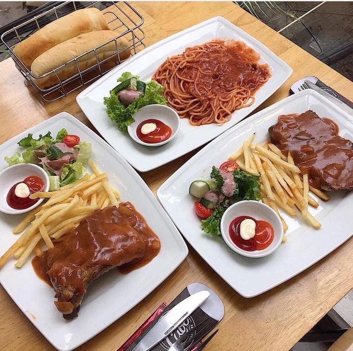 Góc ảnh đầy nghệ thuật tại Cube Beefsteak and Drinks