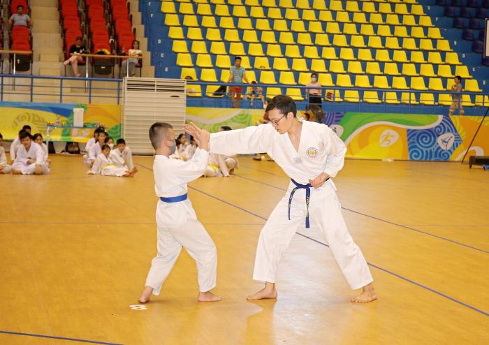 Không gian luyện tập chuyên nghiệp tại CLB Taekwondo Ba Đình
