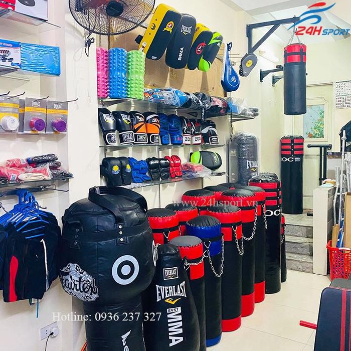 Không gian trưng bày đa dạng tại 24HSPORT