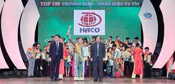 Hình ảnh văn phòng hiện đại của Dịch Thuật HACO