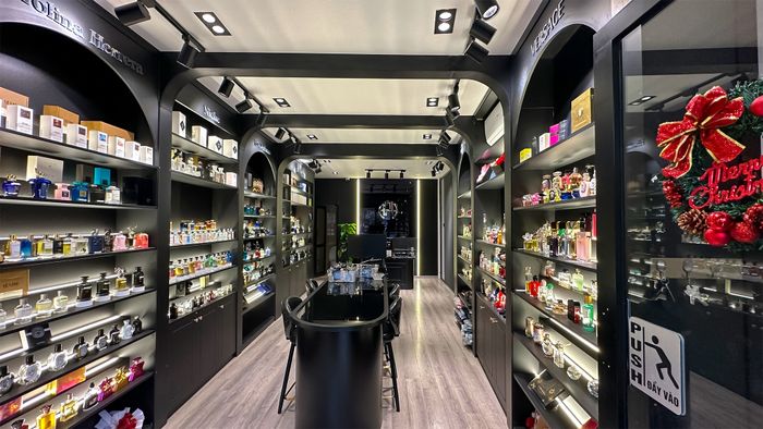 Không gian trưng bày đẳng cấp tại showroom Apa Niche - Nơi hội tụ tinh hoa nước hoa thế giới