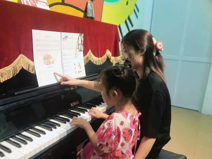 Hình ảnh lớp học piano tại Green Music