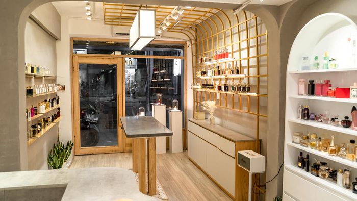 Không gian sang trọng tại showroom Laluz