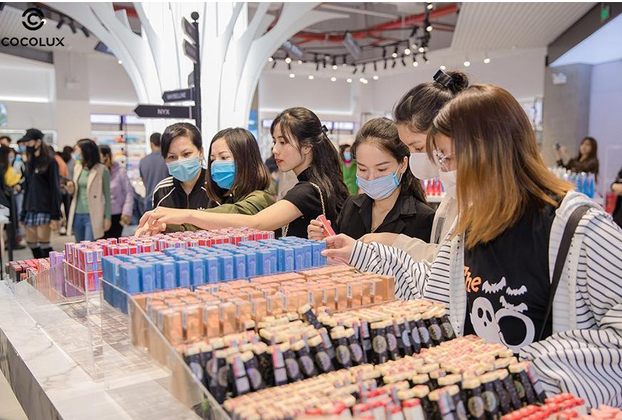 Không gian mua sắm sang trọng tại Cocolux
