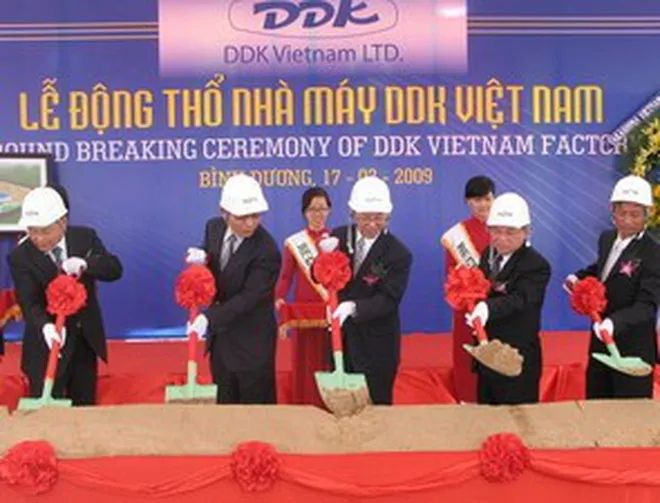 Khoảnh khắc thiêng liêng trong lễ động thổ xây dựng nhà máy – Ảnh 1