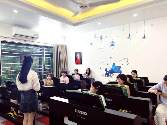 Học viên biểu diễn tại sự kiện thường niên của River Music