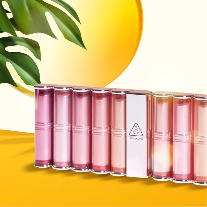 Không gian trưng bày ấn tượng tại Skin House