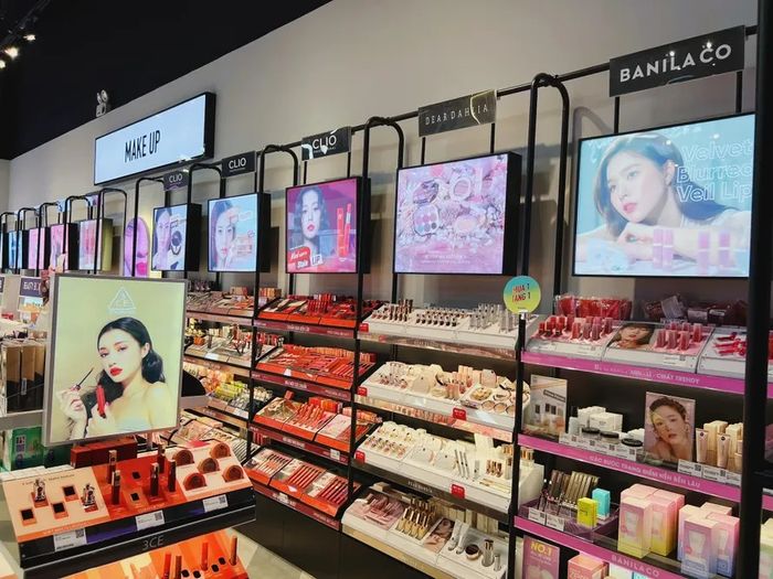 Trải nghiệm mua sắm cao cấp tại BEAUTY BOX