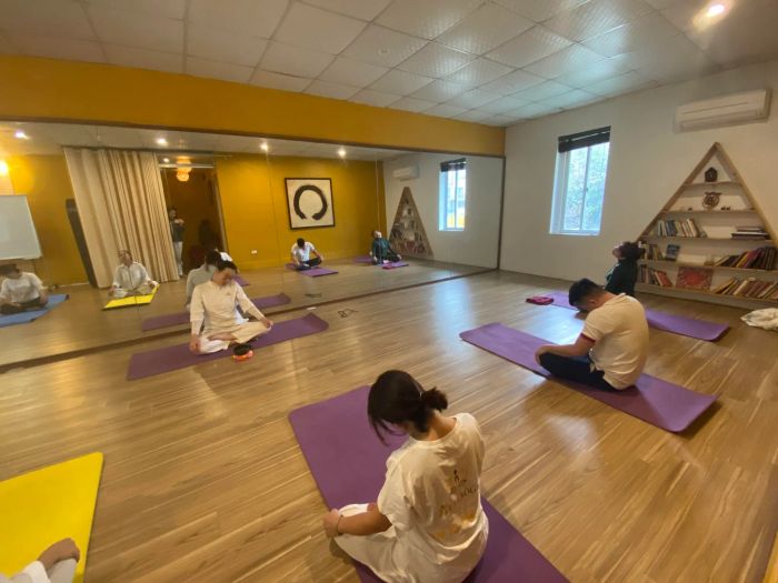 Các lớp học trị liệu chuyên sâu tại Atta Yoga (Ảnh 2)