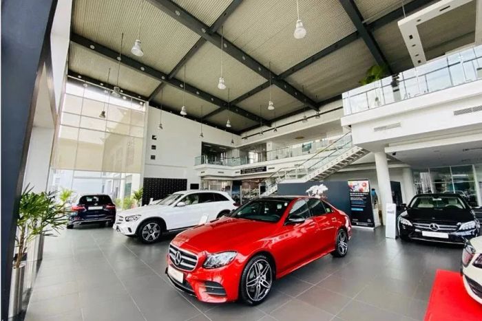 Hình ảnh Mercedes-Benz Vietnam Star Đài Tư - góc nhìn ấn tượng