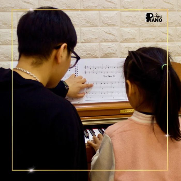 Giờ học piano đầy cảm hứng tại Piano Home