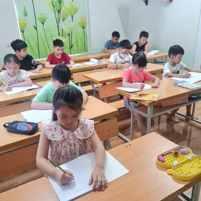 Khoảnh khắc luyện tập tại Luyện chữ đẹp Hà Đông - Hình ảnh số 3