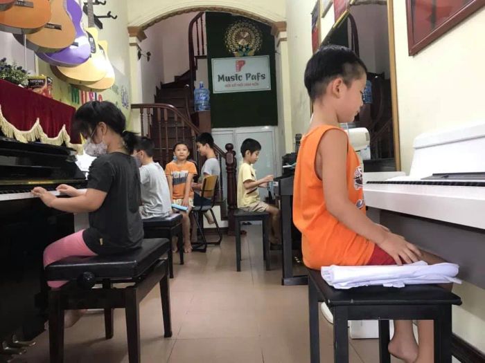 Hình ảnh lớp học piano tại Music PAFS