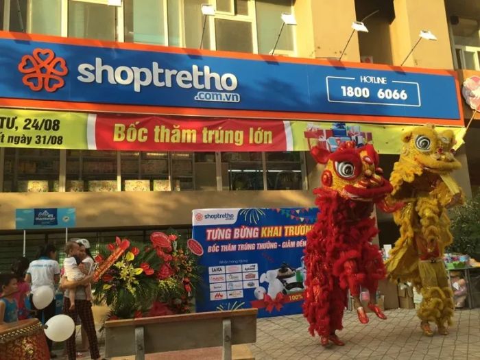 Không gian mua sắm hiện đại tại Shop Trẻ Thơ