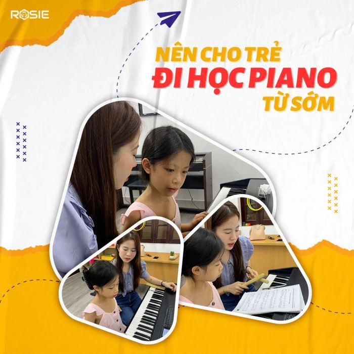 Học viên biểu diễn piano tại Rosie Music Center
