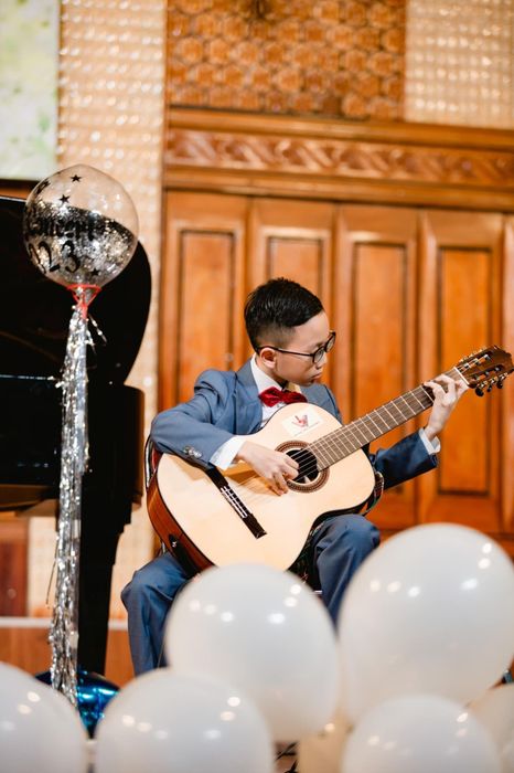 Buổi học guitar đầy cảm hứng tại Vincent Music