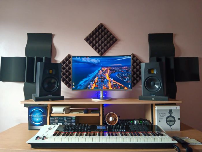 Showroom sang trọng của Việt Thương Music tại Royal City