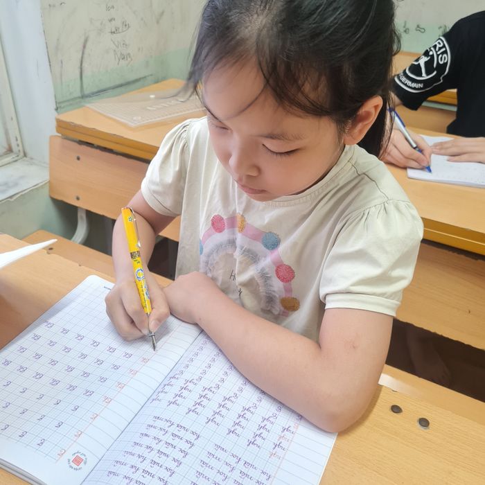 Hình ảnh lớp học Luyện chữ đẹp Hà Đông - Góc nhìn thứ hai