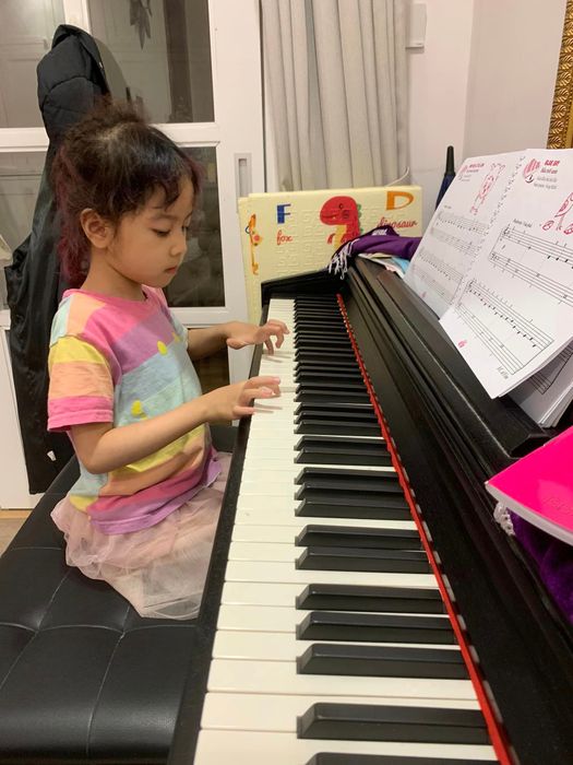 Hình ảnh lớp học đàn piano tại Trung tâm Piano Trang Anh