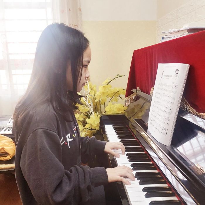 Hình ảnh học viên biểu diễn tại Star Music