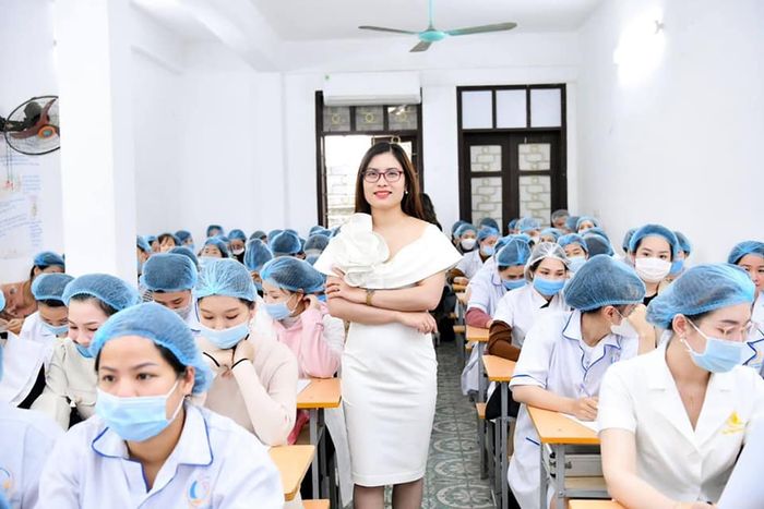 Hình ảnh phòng thực hành đạt chuẩn quốc tế tại Trường Cao đẳng Công nghệ Y Dược Việt Nam