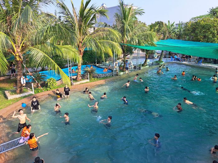 Bể bơi Vũ Đông - Hình ảnh 1