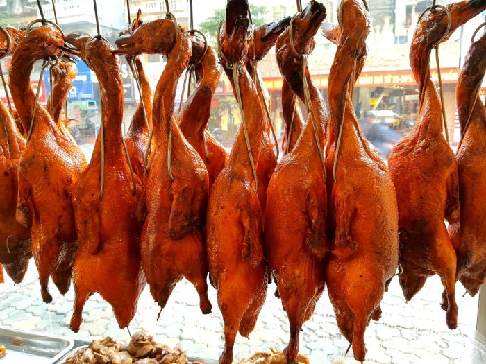 Hình ảnh vịt quay vàng ươm chuẩn vị Quảng Đông tại Thành Chấn