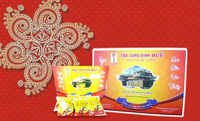 Top 10 Thương Hiệu Quà Huế Đặc Sắc - Trà Cung Đình Đẳng Cấp