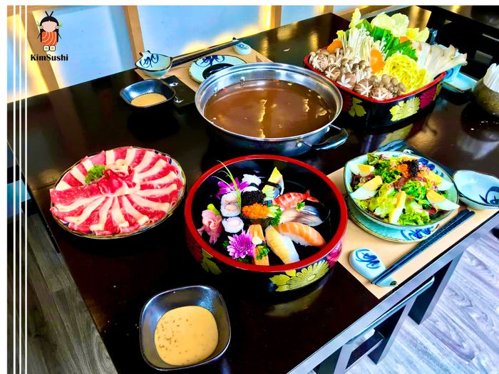 Nhà hàng KimSushi ảnh 1 - Khung hình đầu tiên ghi lại không gian ẩm thực Nhật Bản đích thực, nơi tinh hoa ẩm thực và văn hóa Nhật hội tụ