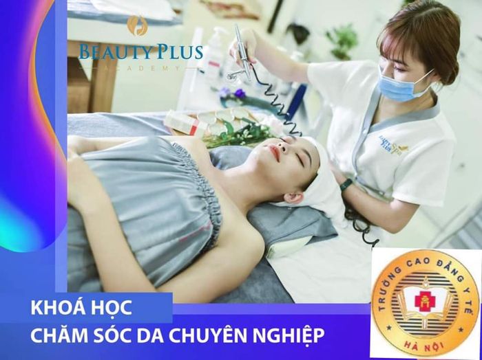 Hình ảnh cơ sở vật chất hiện đại tại Trường Cao Đẳng Y Tế Hà Nội