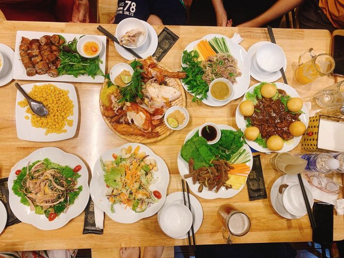 Roxa Beer - Không gian ấn tượng với thiết kế hiện đại