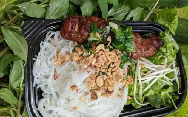 Hoa Bún Now - Nét tinh hoa ẩm thực giữa lòng Sài Gòn