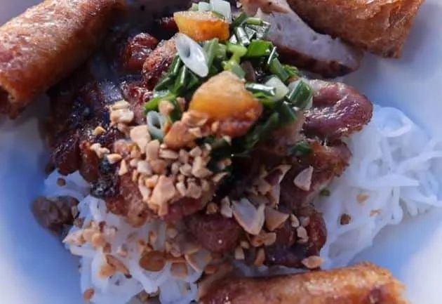 Bún Thịt Nướng Anh Thành - Tinh hoa ẩm thực đường phố Sài Gòn