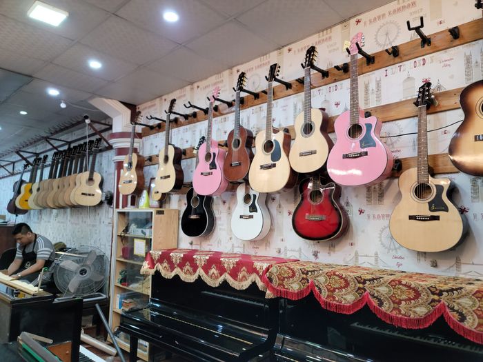 Bộ sưu tập piano đa dạng tại showroom Huy Quang