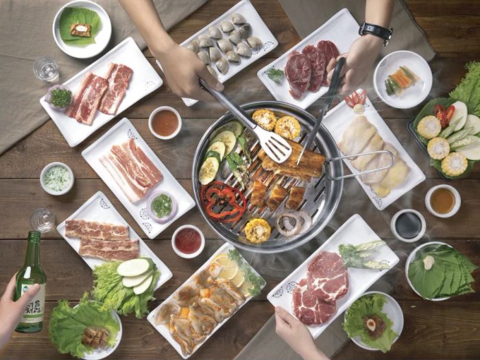 King BBQ - Hình ảnh 2: Trải nghiệm nướng thịt đẳng cấp