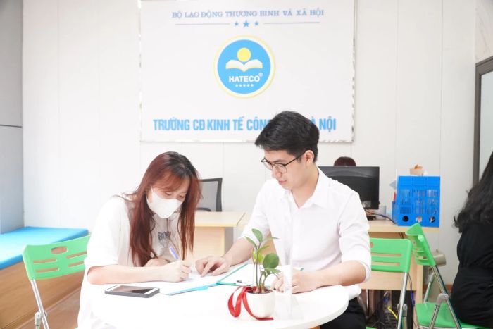 Hình ảnh Trường Cao đẳng Kinh tế Công nghệ Hà Nội - góc nhìn thứ hai