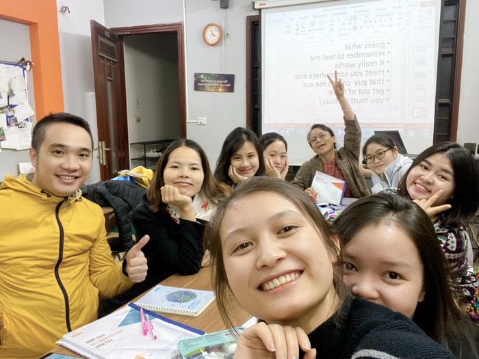 Hoạt động thực hành giao tiếp tại IDEA ZONE