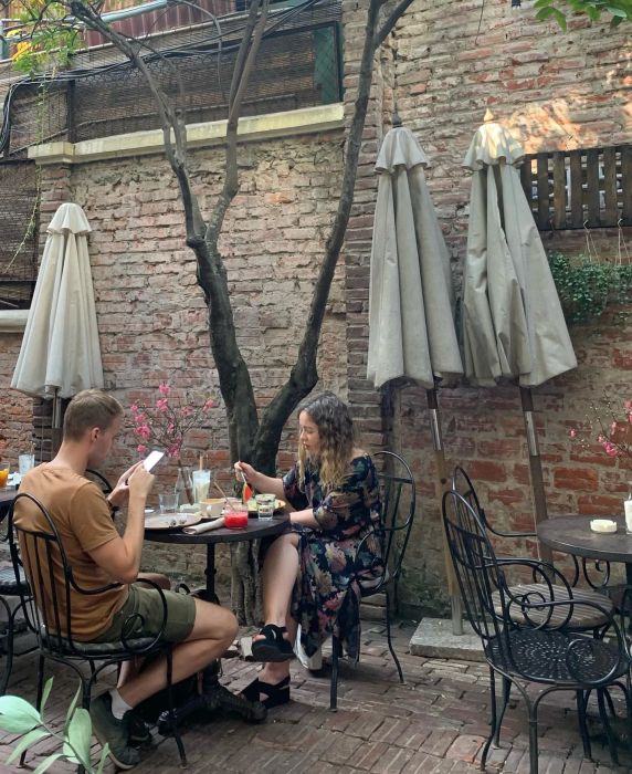 Góc check-in ấn tượng tại Xofa Café & Bistro