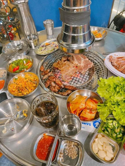 Không gian ấm cúng tại Samwon