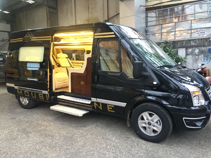 Hình ảnh nội thất sang trọng của Huy Hoàng Limousine